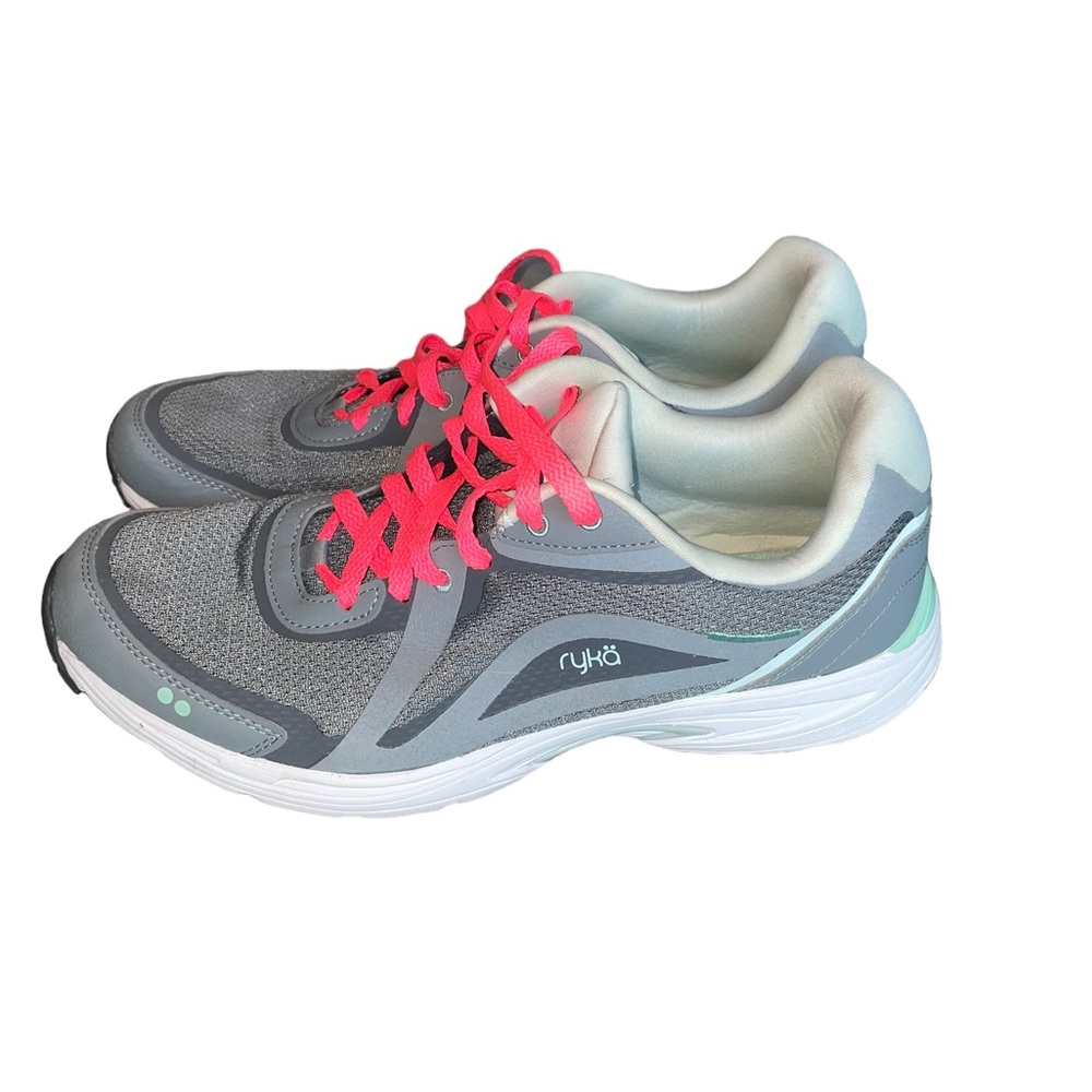Women’s Sky Walk Fit Gray Walking Shoes Size 11M